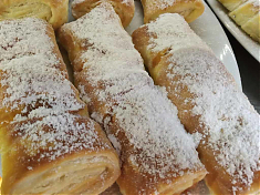Слойка со сгущенкой